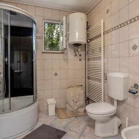 Amazing Apartment In Matulji With Wifi *